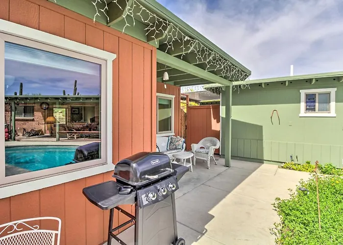 Сasa de vacaciones Lovely W/ Private Pool & Hot Tub!