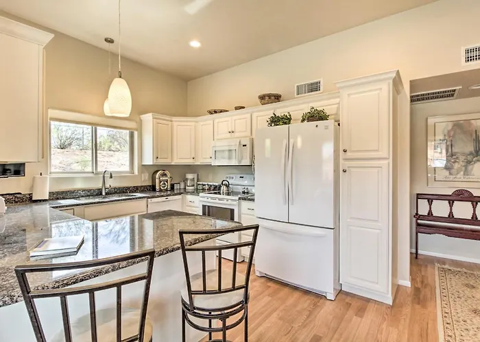 Lovely W/ Private Pool & Hot Tub! * Tucson