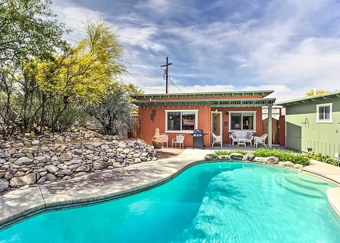 Сasa de vacaciones Lovely W/ Private Pool & Hot Tub! *