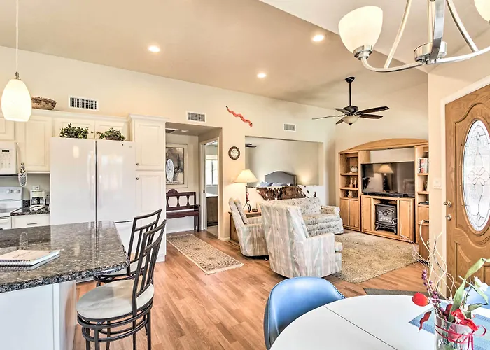Lovely W/ Private Pool & Hot Tub! * Tucson